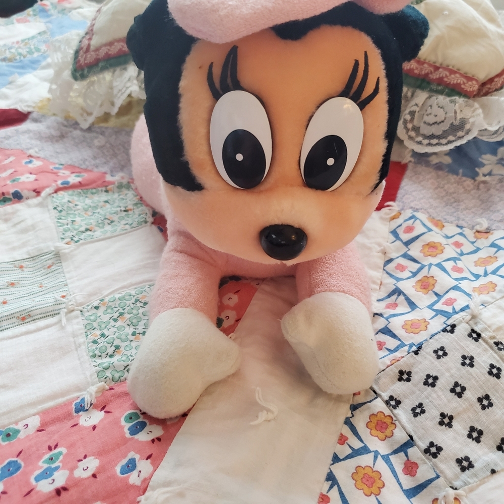 Vintage Minnie 1984